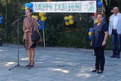 Посланик Йорданка Чобанова откри учебната година в българското училище в Братислава